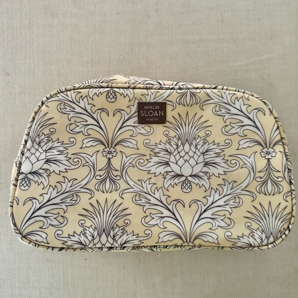 Emilie Sloan makeup bag